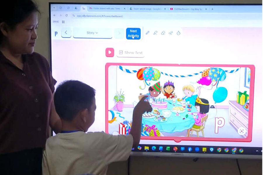 Jolly Classroom demonstration and guided practice session